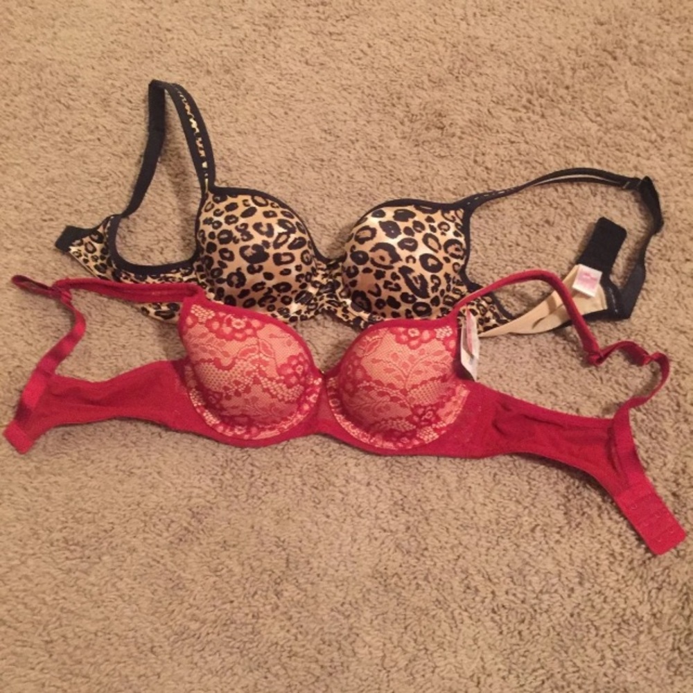 Essential body wear bras 32 B leopard red lace